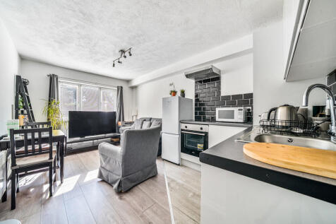 Reception/Kitchen
