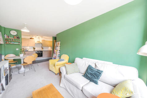 Reception/Kitchen
