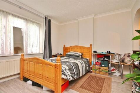 Living Room/Bedroom