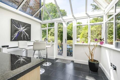 Kitchen/Sun Room