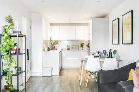 Kitchen/Reception