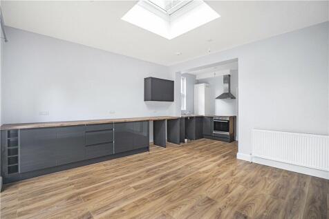 Kitchen/Reception