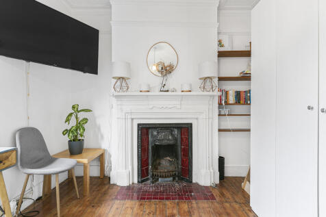 Living/Bedroom