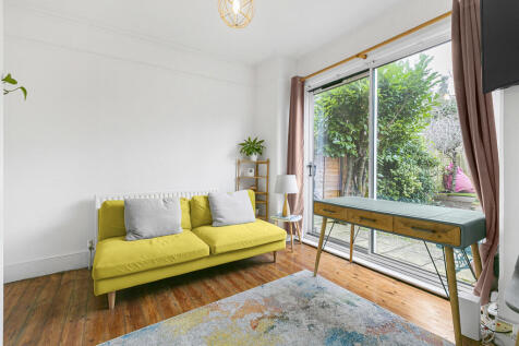 Living/Bedroom