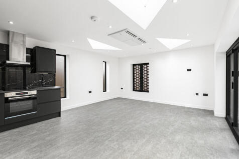 Reception/Kitchen