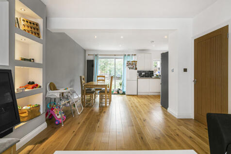 Reception/Kitchen