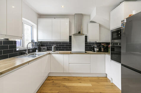 Reception/Kitchen