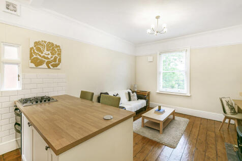 Reception/Kitchen