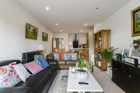 Reception/Kitchen