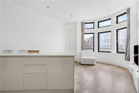 Reception/Kitchen