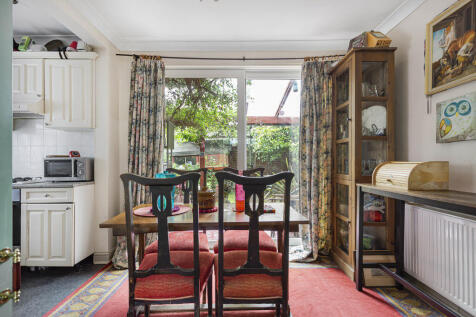 Kitchen/Dining