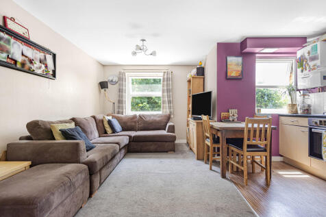 Reception/Kitchen