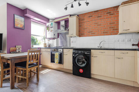 Reception/Kitchen