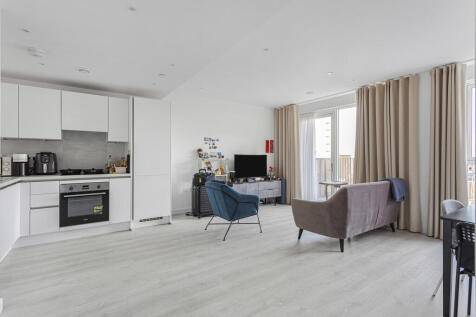 Reception/Kitchen