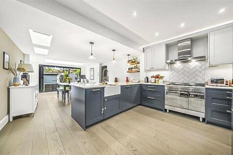 Kitchen/Reception