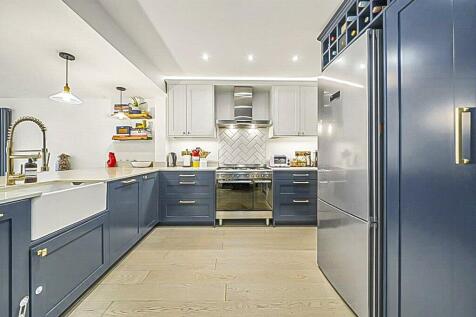 Kitchen/Reception