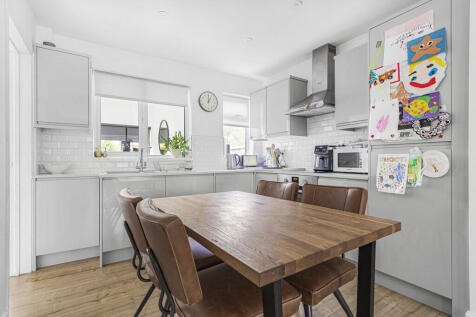 Reception/Kitchen