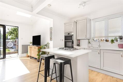 Reception/Kitchen