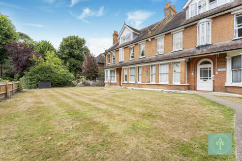 One Bedroom Conversion Flat For Sale