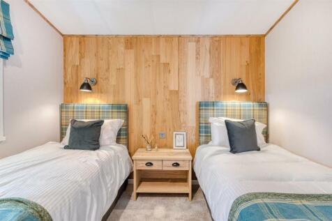 debonair-lodge-2-19-retouched.jpg