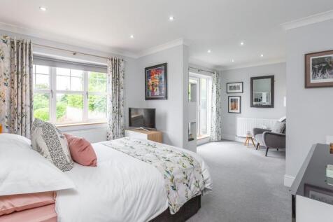 11Bedroom 1a.jpg