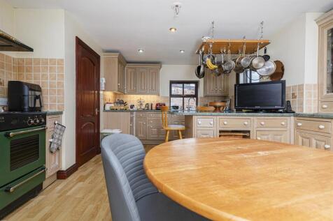 Annexe Kitchen.jpg