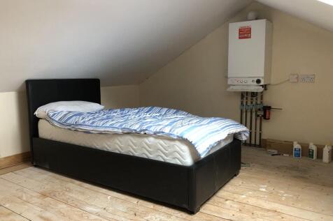  Loft Room  