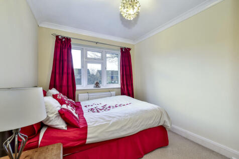 15 Alder Walk 24