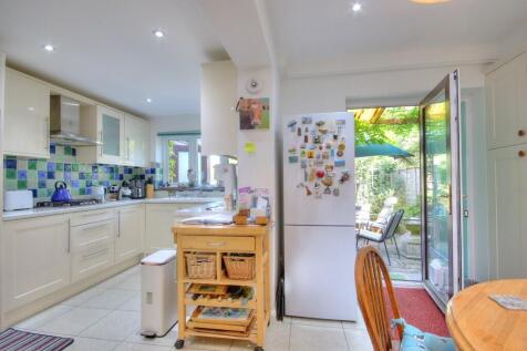 Kitchen 4