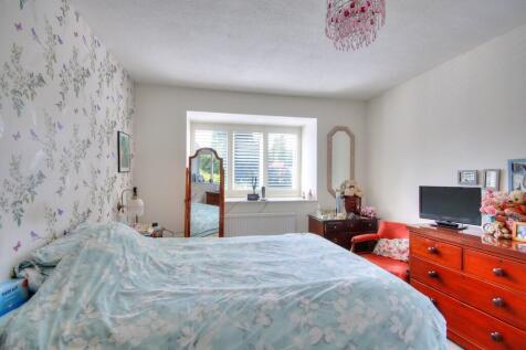 Bedroom 1 (3)