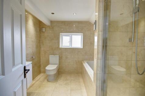 Bed 1 Ensuite