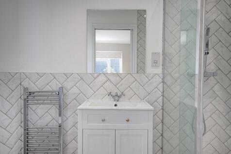 Bed 4 Ensuite