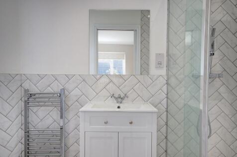 Bed 4 Ensuite