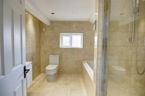 Bed 1 Ensuite