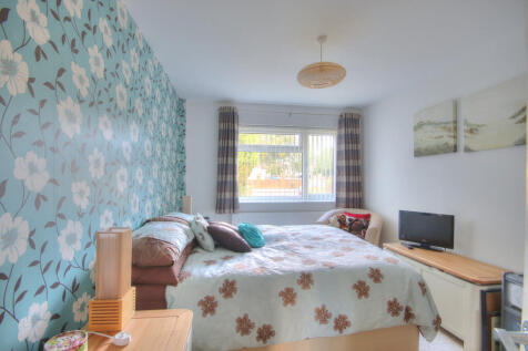 Bedroom 1 (6)