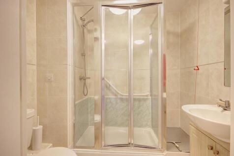 Shower Room (3)