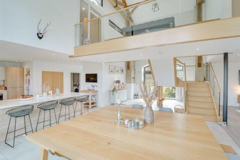 3 Hill Farm View, Newmarket-26.jpg