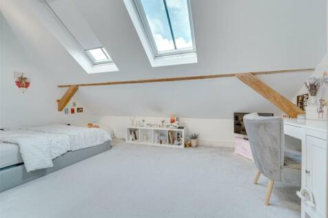 3 Hill Farm View, Newmarket-36.jpg