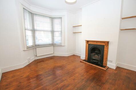 IMG_7450 bay window room.jpg