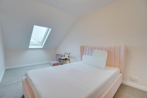 16 Trinity Dr-16 Trinity Dr, Newmarket--26.jpg