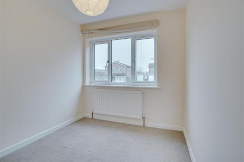 16 Trinity Dr-16 Trinity Dr, Newmarket--32.jpg