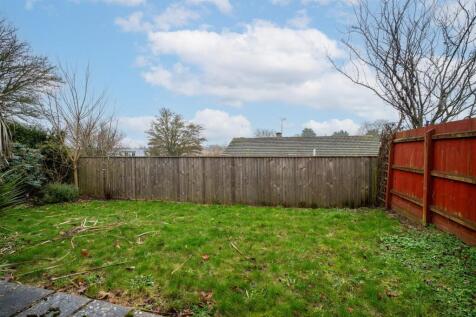 16 Trinity Dr-16 Trinity Dr, Newmarket--6.jpg