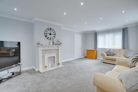 3 Ditton Cl, Newmarket--10.jpg