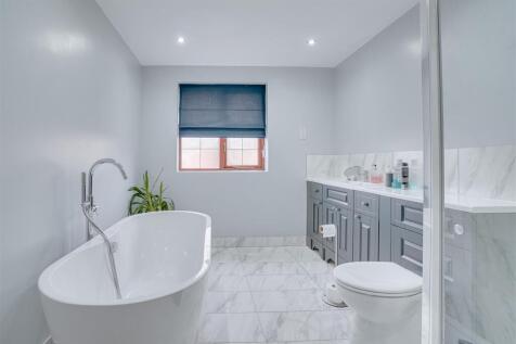 3 Ditton Cl, Newmarket--25.jpg