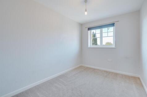 12 Heasman Cl, Newmarket--10.jpg