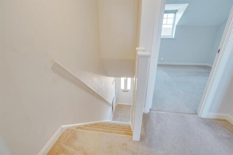 12 Heasman Cl, Newmarket--12.jpg