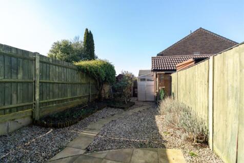 12 Heasman Cl, Newmarket-02642.jpg