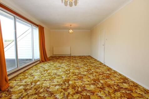 IMG_6003 BED.jpg
