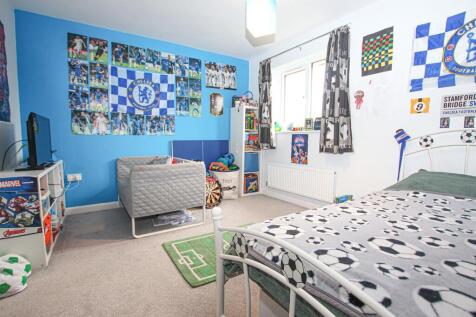 IMG_9348 bed 2.jpg