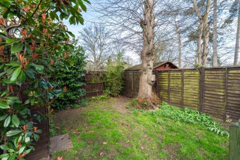 Heath House, Centre Drive, Newmarket-02845.jpg